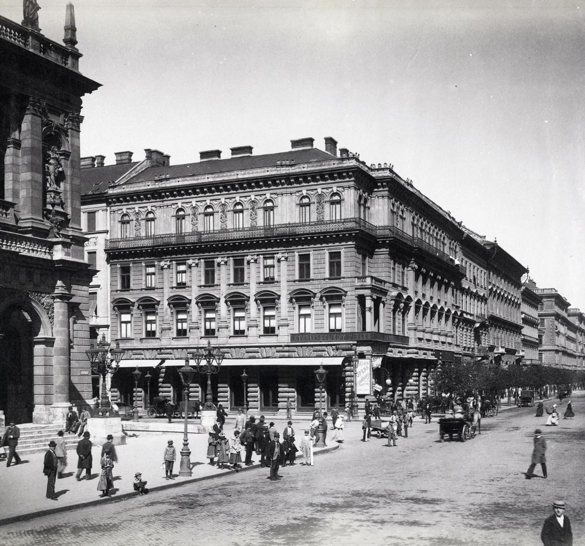 Opera View Residence - Live In Luxury Budapest Bagian luar foto
